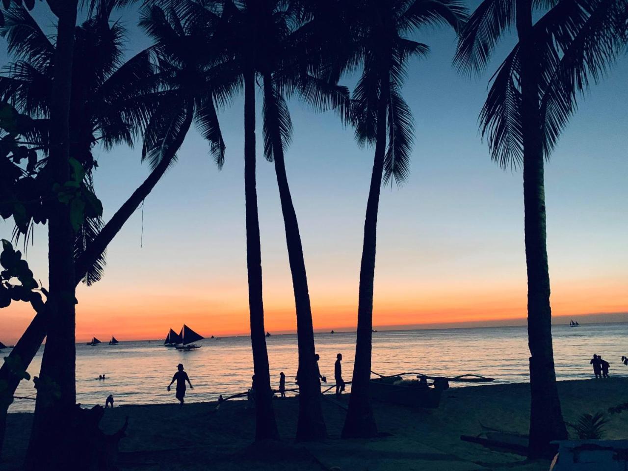 Signature Boracay South Beach Manoc-Manoc Bagian luar foto